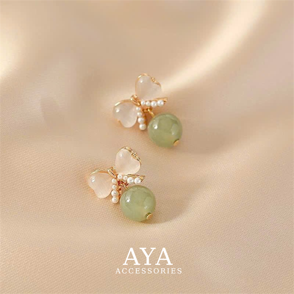 BOW 5 EARRINGS