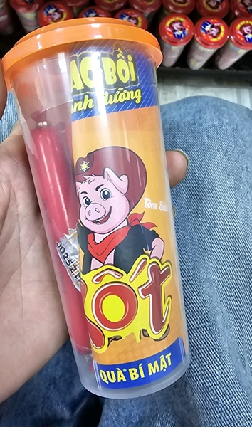 Xúc xích lắc Heo Cao Bồi