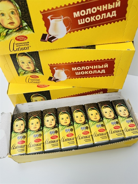 KN.SOCOLA ALENKA SỮA 20g hộp 64 thanh (4h/thùng)