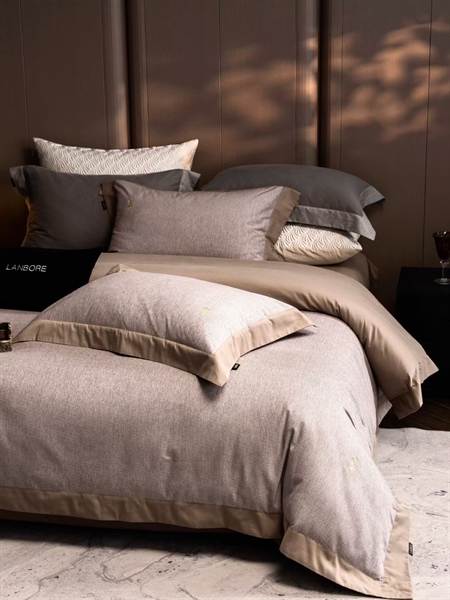 Bộ ga "Tuyết ẩn" | Nhung Chenille Jacquard cotton - Logo ngựa - LB05.02 - Viền be