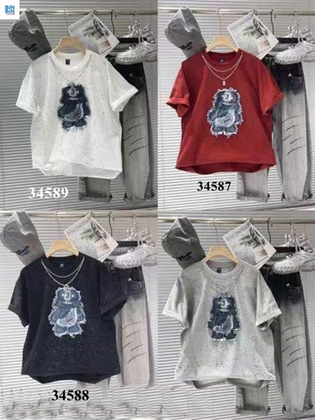 34587- Áo thun đỏ gấu đội mũ