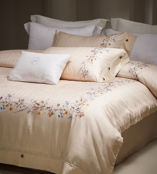 Bộ ga | Linen Pháp Tencel Cotton - Màu be vàng, Viền hoa dây, Viền đính khuy - MLV03.02