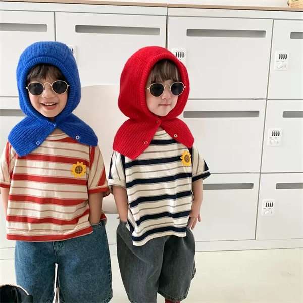 Áo thun sọc thêu hoa