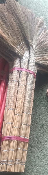 Chổi quyét nhà dầy