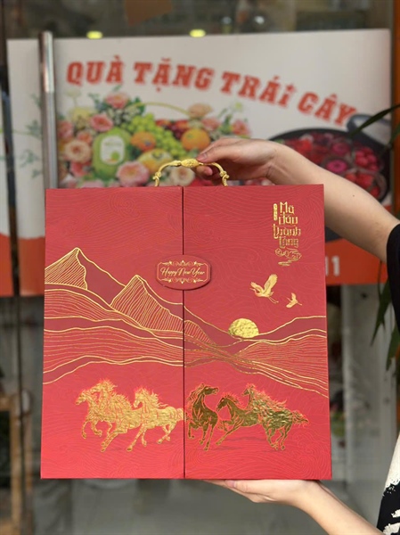 VỎ HỘP QUÀ TẾT - MÃ ĐÁO THÀNH CÔNG