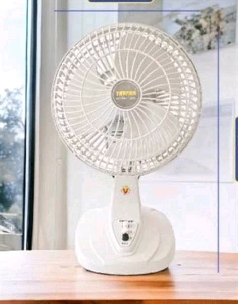 QUẠT BÀN YANFAN B202