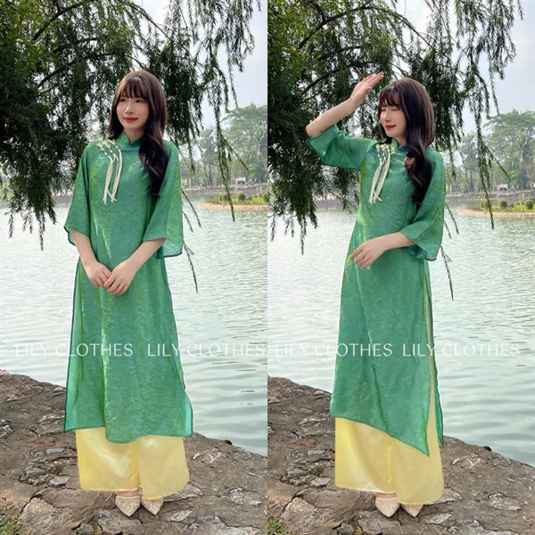 Áo dài xanh lá ánh vàng