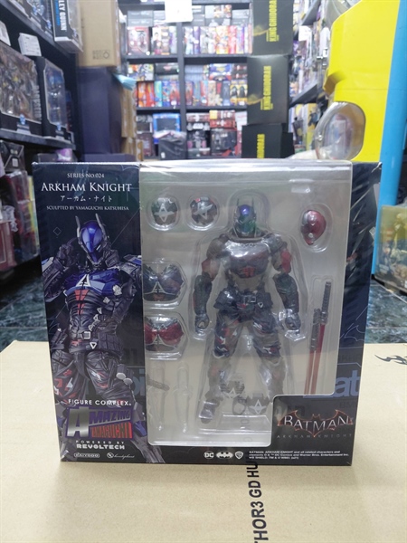 Mua bán (2ND) REVOLTECH ARKHAM KNIGHT
