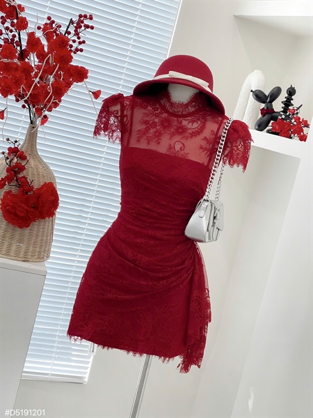 Đầm ren thắt nhúm eo