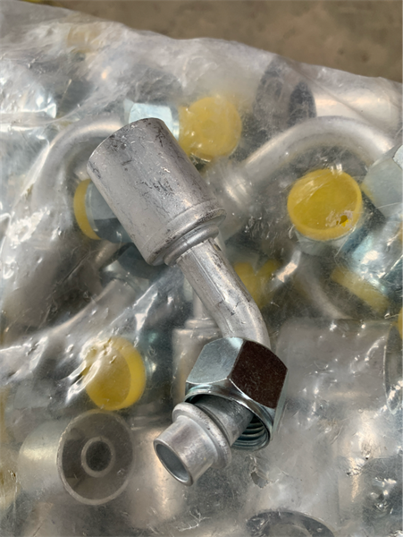 Co 5 Cong áo to R12