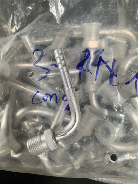 Co 3 cong ren ngoài R12