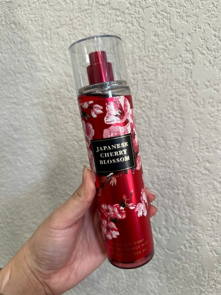 Xịt BBW CHERRY BLOSSOM 236ml