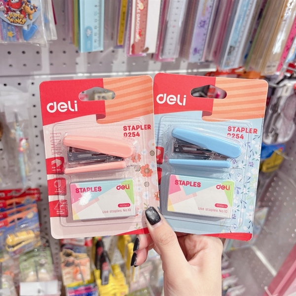 Bấm ghim Deli 0254