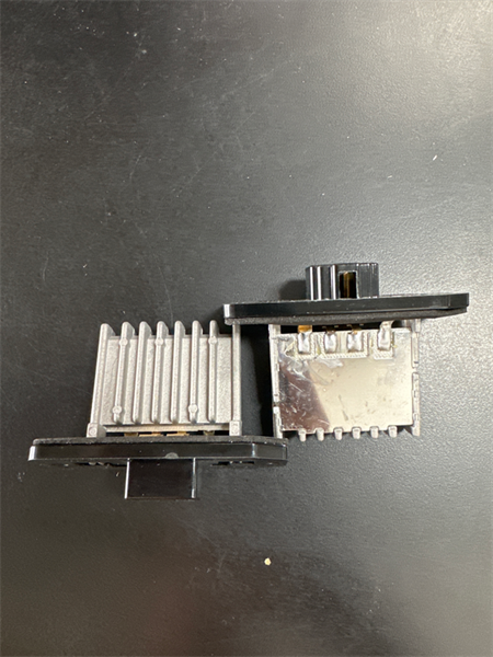 Trở Hyundai Minghty 2.5-3.5t 24V