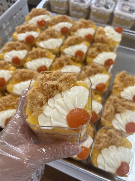 Bông Lan Trứng Muối Hộp Vuông nhỏ