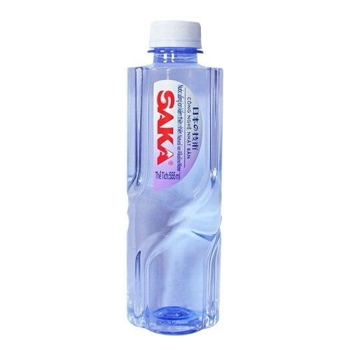 Nước uống Saka 矿泉水555ml