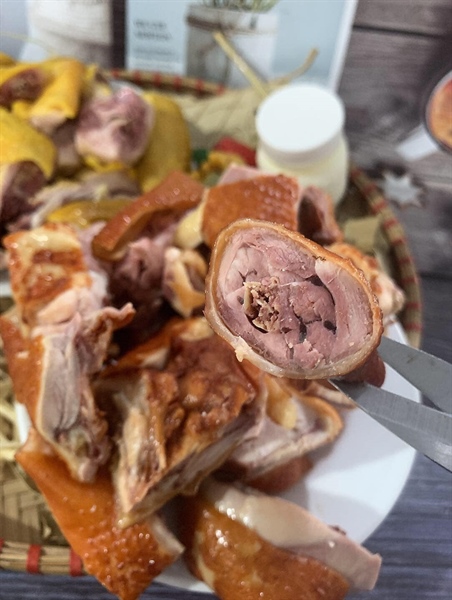 Gà ủ muối xì dầu (nửa con)