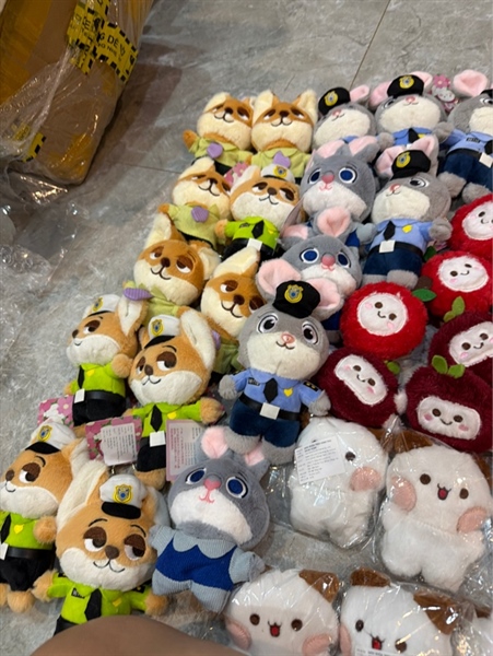 Móc khóa bông Zootopia cáo thỏ cảnh sát