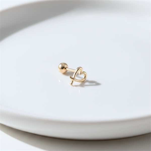 14k (58.5%) Solid Gold Linea Heart Piercing