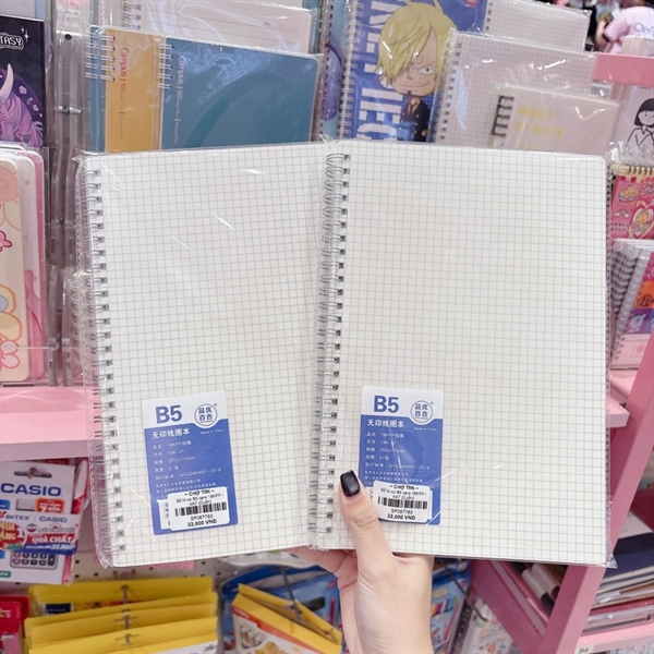 Sổ lò xo B5 caro 18KPP