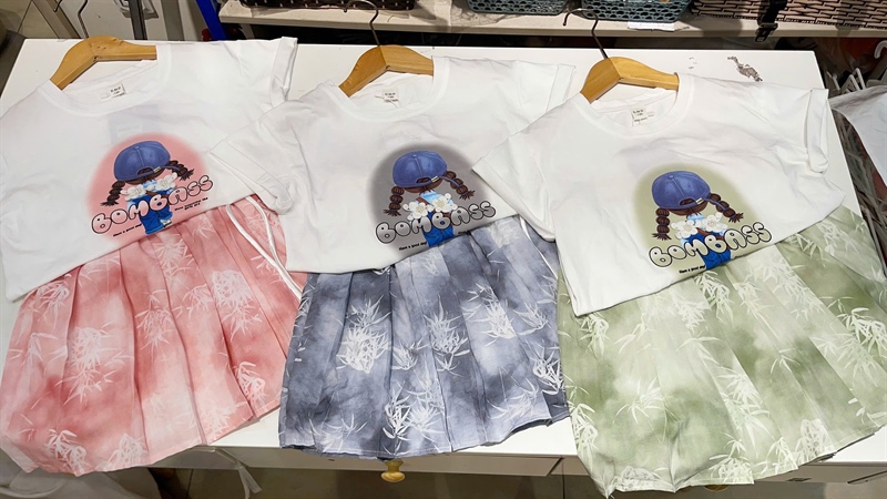 248030 Set váy BOM BASS 130-170 (hồng, xanh lá, xanh biển)