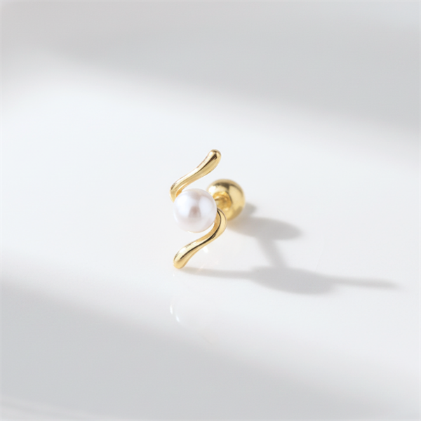 14k (58.5%) Solid Gold Wavelet Piercing