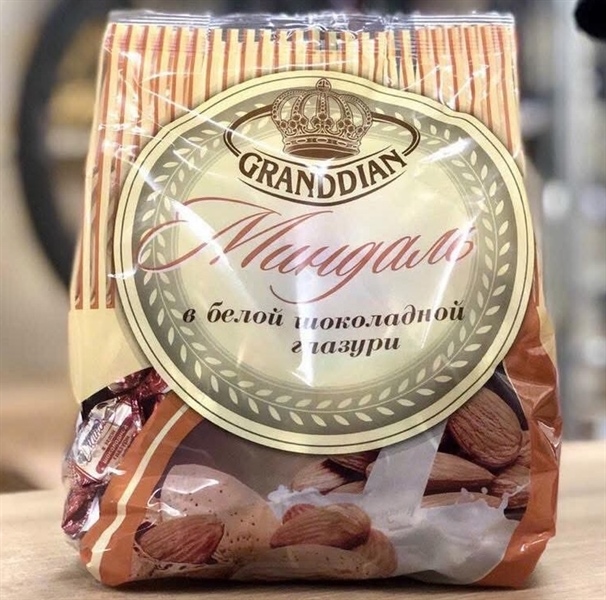 Kẹo Socola Trắng Hạnh Nhân Nga Grand dian 450g
