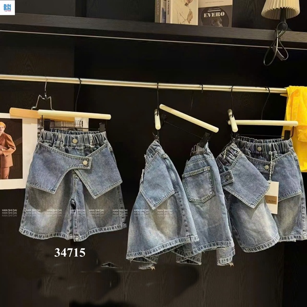 34715- Quần jean ngố đắp chéo