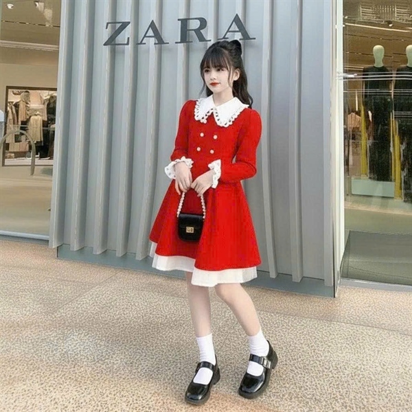 ĐẦM TIỂU THƯ PHỐI REN DỊU DÀNG