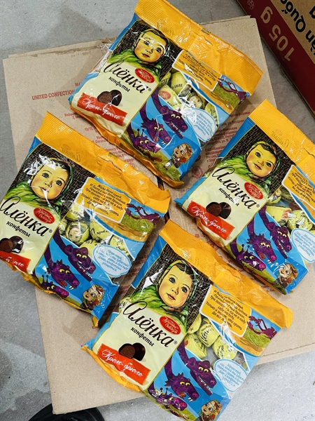 KN.Kẹo socola Alenka vòm 250g*14gói/thùng