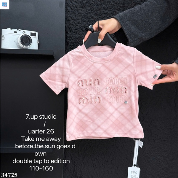 34725- Áo 7 Up Miu Miu Hồng Loang
