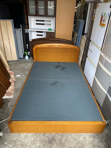 Set giường đôi m4 simmons + đệm 210 cm