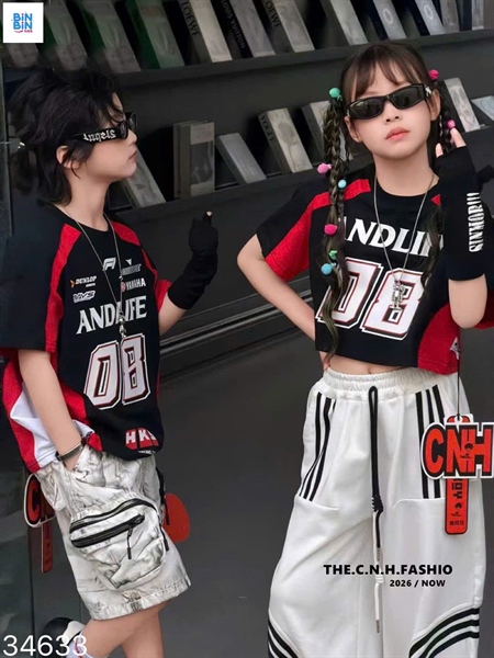 34633- Áo crop CB số 8 đen