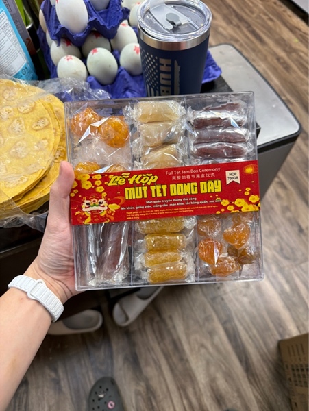 Lễ Hộp Mứt Tết Đong Đầy