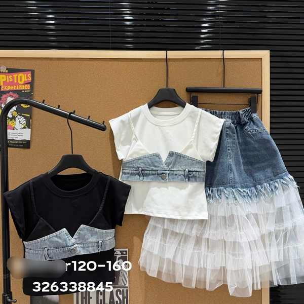 34782- Áo Pull mix jeans cúp ngực đen