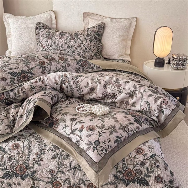 Bộ ga chần Vip | Vải cotton lụa 80s in hoa - "Vườn Tĩnh Mặc" Hoa nâu - Chần Full - LX14.01