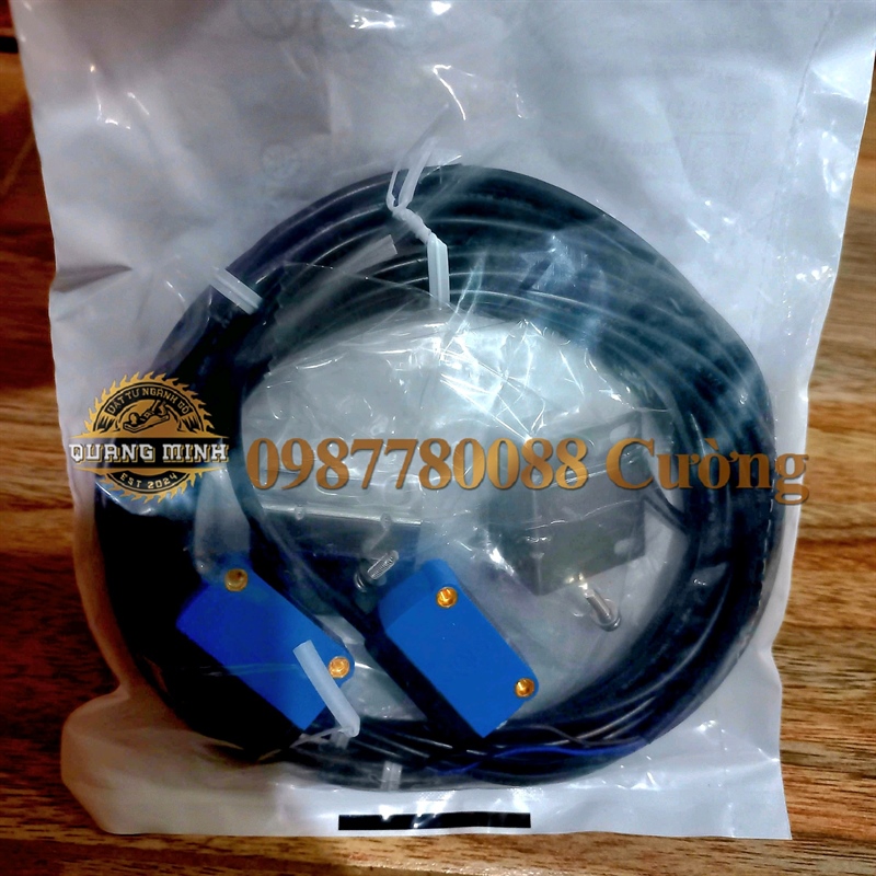 Cảm biến quang Sick GSE6-N1112 (Tương tự N1111 nhưng có thêm gá đỡ)