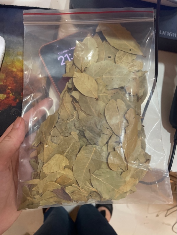 Giá vị khô 香叶