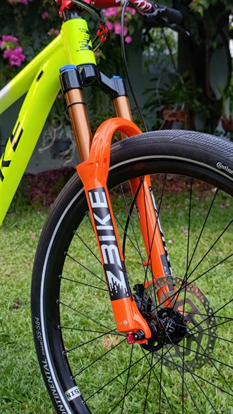 Xe Đạp MTB Zbike Custom Màu Zbike tem Xanh Mix (Huynh Ba Tam KH8248116)