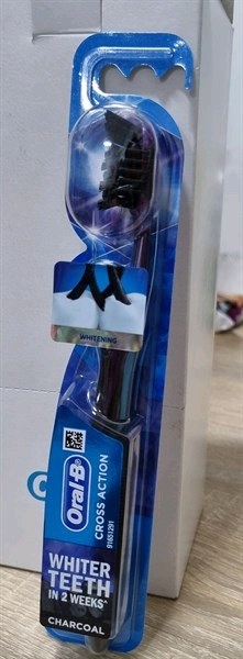 Oral-B bàn chải cross action