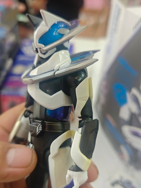 Mua bán (2ND Ố NẶNG PHẦN GIÁP) SHF KAMEN RIDER ZIIN