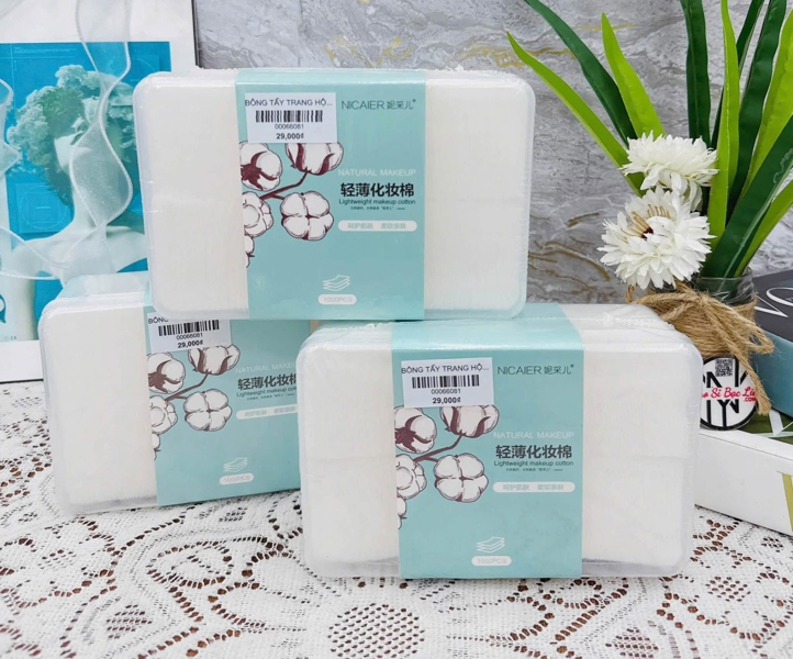 Bông tẩy trang vuông hộp nhựa